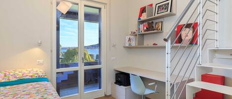 Villa, 3 soverom, terrasse, hageutsikt | 3 soverom