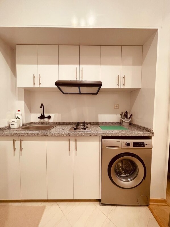 Apartment, Stadtblick | Eigene Küche | Espressomaschine, Wasserkocher mit Kaffee-/Teezubehör, Wasserkocher