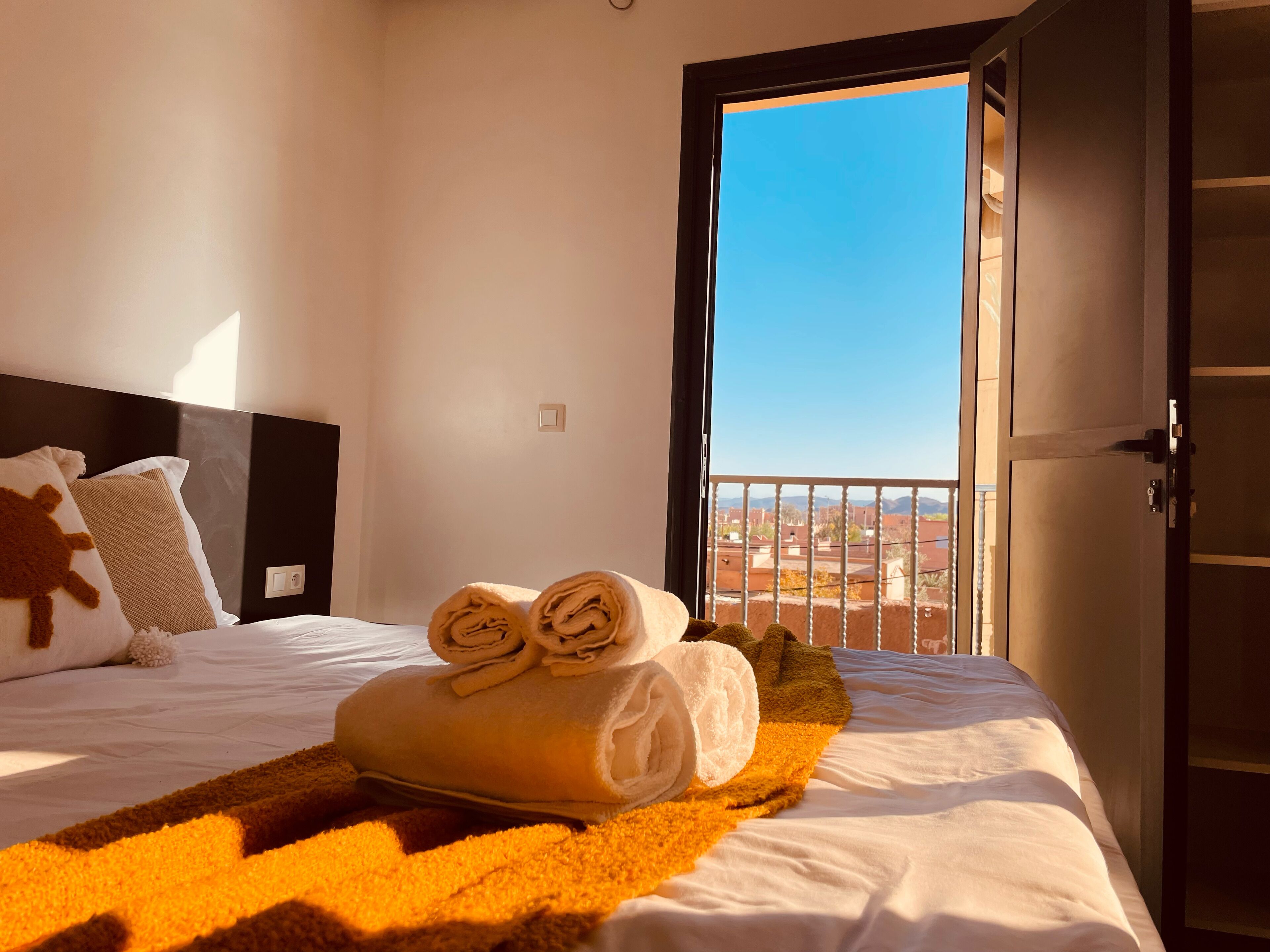 Apartment, City View | Minibar, free cribs/infant beds, free WiFi, bed sheets