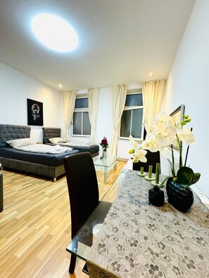 基本公寓 | 熨斗/熨衣板