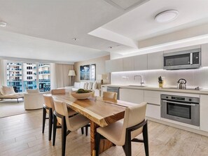 Private kitchen -  Villa Brisa Marina (Miami Beach)