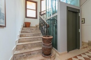 Exterior - GuestHost -Sunny Dorsoduro Apartment (Venice)