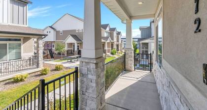 Comfort Stay w/ Studio • Thanksgiving Point