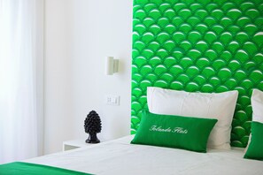 1 dormitorio, sistema de insonorización, tabla de planchar con plancha