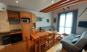 Interior - 3 Rooms for 6 People (Modane)