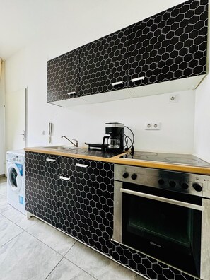 Appartement | Cuisine privée | Réfrigérateur, four, plaque de cuisson