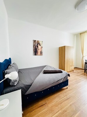 Basic-Apartment | Bügeleisen/Bügelbrett