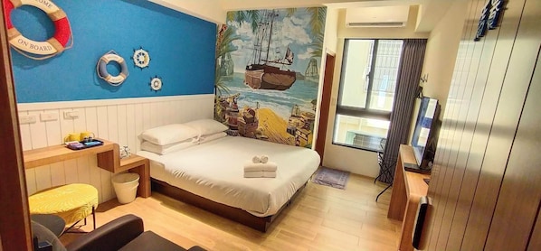 Standard dubbelrum | Arbetsyta för laptop, mörkläggningsgardiner, gratis wi-fi och sängkläder