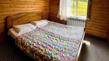 Kahden hengen huone, vuoristonäköala | Vuodevaatteet