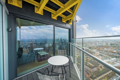 Roomspace Apartments - Churchyard Row