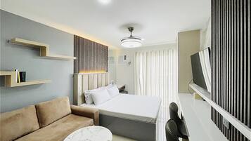 Signature Studio, Balcony, City View | View from room