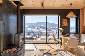 Superior Cottage, Lanai, Mountain View | View from room