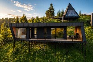 Property grounds - Emshir Villas (Krasnyk)