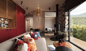 In-room safe, blackout curtains, soundproofing, iron/ironing board - Emshir Villas (Krasnyk)