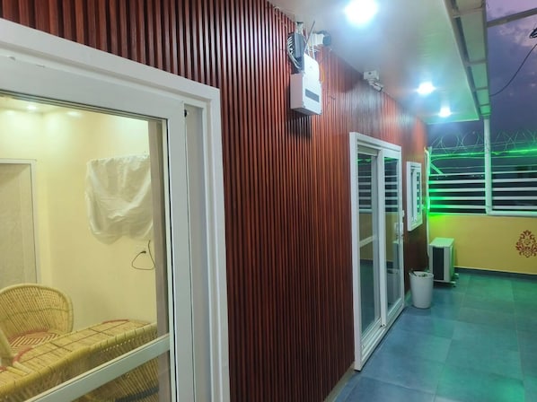 Luxury Studio Suite, 2 Bedrooms, City View | Desk, laptop workspace, free WiFi - The King Residency (New Delhi)