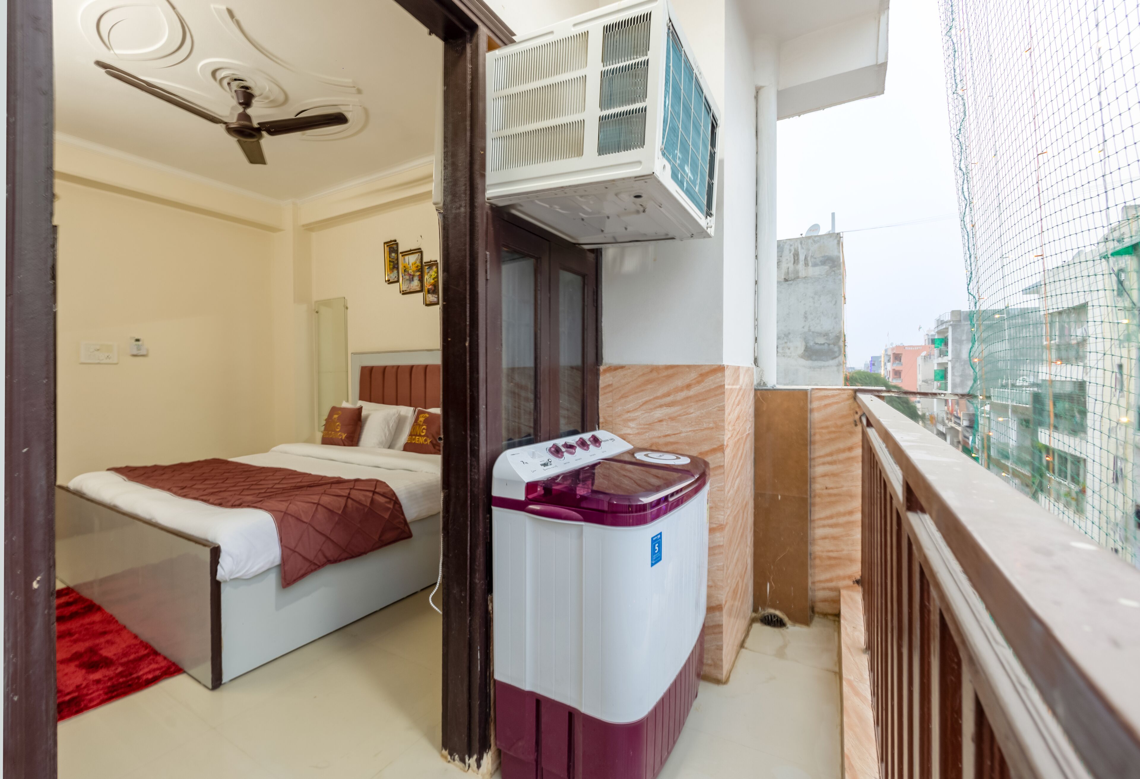 Luxury-Studiosuite, 2 Schlafzimmer, Stadtblick | Blick vom Balkon