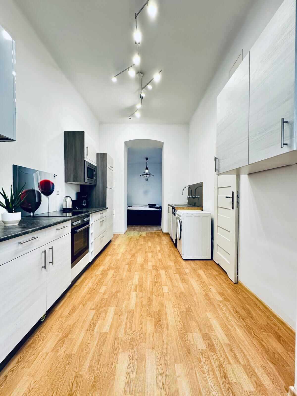 ベーシック アパートメント | 専用キッチン | 冷蔵庫、電子レンジ、オーブン、コンロ