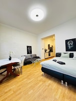 Basic-Apartment | Bügeleisen/Bügelbrett