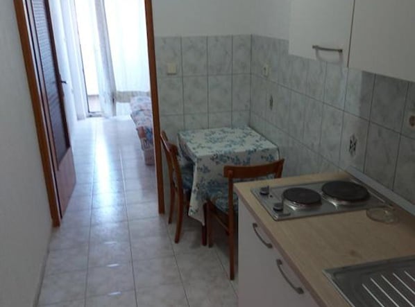 Apartment | Private kitchen | Fridge, stovetop, electric kettle - Rab Diving Mirko - Two Bedroom Apartment With Sea View (Rab)