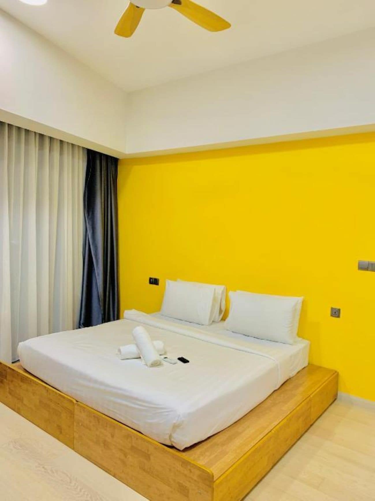 Departamento de lujo, 2 habitaciones, para no fumadores, vista a la ciudad | Camas con efecto memoria y caja de seguridad en la habitación 