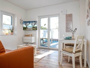 TV - Vacation apartment Glück Ahoy (Insel Poel)