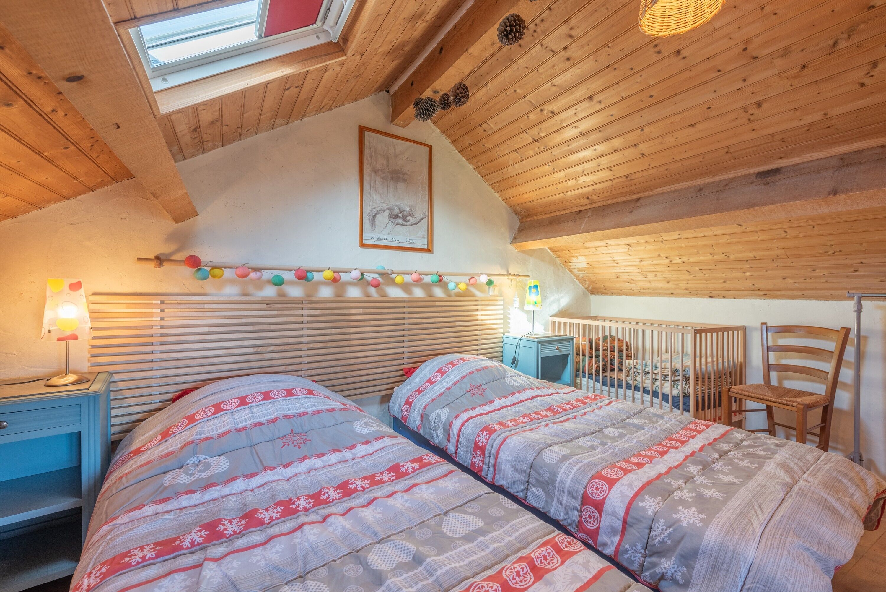 1 slaapkamer, een strijkplank/strijkijzer, wifi