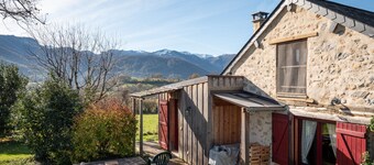 Bergerie Du Paillès with Views of the Pyrenees