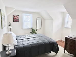 Bügeleisen/Bügelbrett, kostenloses WLAN, Bettwäsche