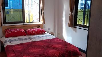 Bungalow, 2 slaapkamers, roken, terras | 2 slaapkamers