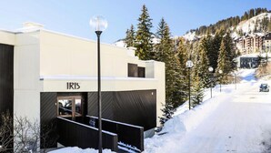 Unclassified image, 2 of 3, button - Apartment in Flaine Near Gerats Lift (Araches-la-Frasse)