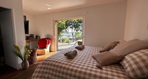 4 Schlafzimmer, Bügeleisen/Bügelbrett, WLAN, Bettwäsche
