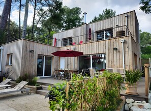 Terrace/patio - Villa Mimosa: 5 guests, lake view, private terrace and Wi-Fi (Lacanau)