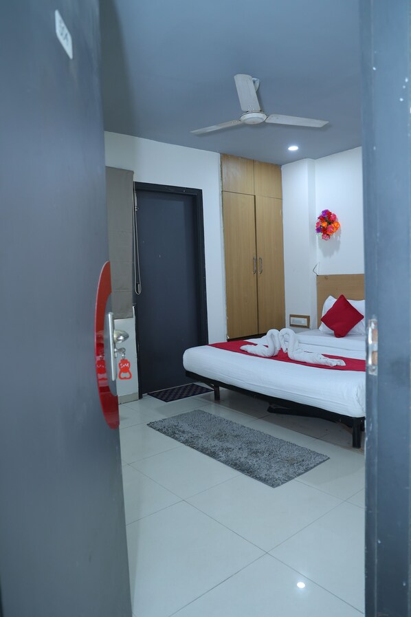 Shower, towels, soap, shampoo