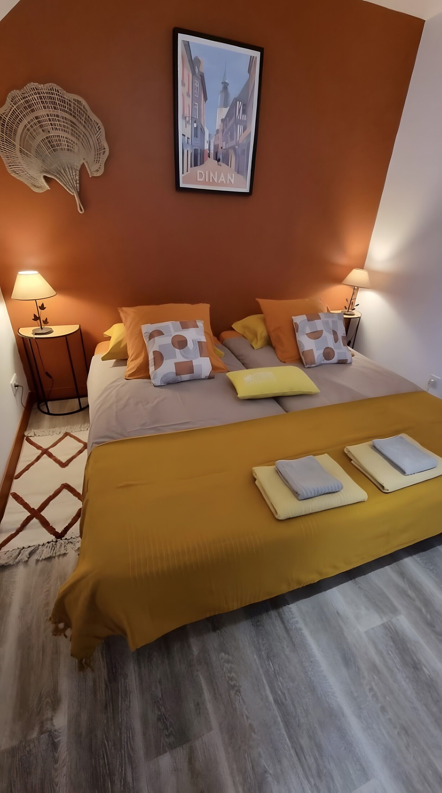 11 chambres, fer et planche à repasser, Wi-Fi, draps fournis