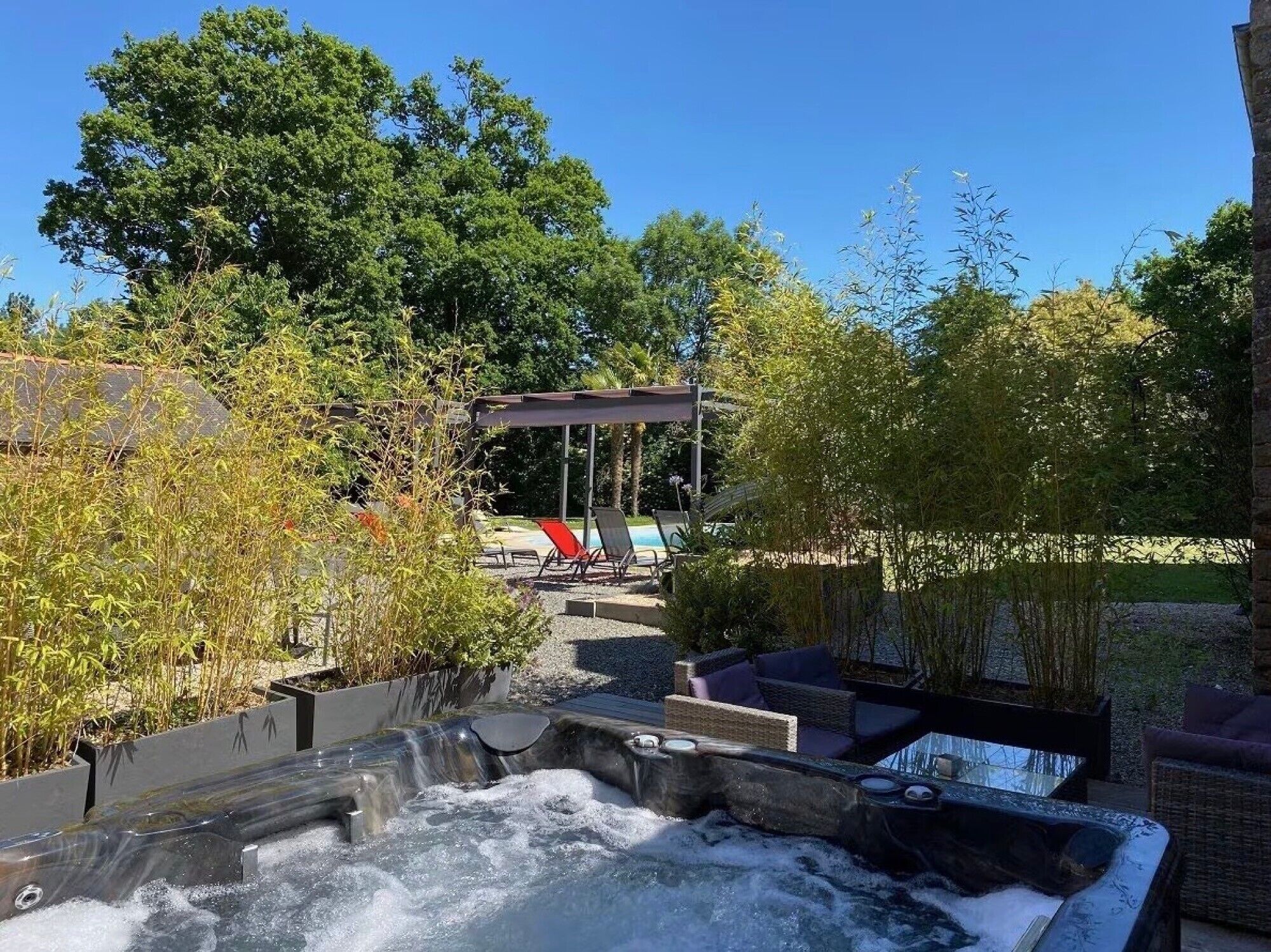 Bain à remous extérieur