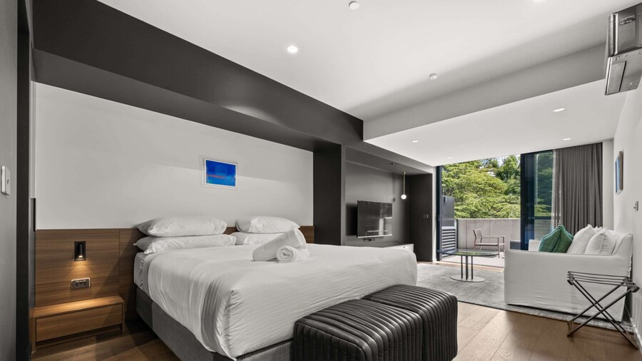 Bright Studio in Braddon With Parking