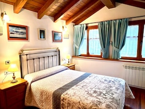 3 Schlafzimmer, Bügeleisen/Bügelbrett, WLAN, Bettwäsche