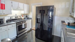 Unclassified image, 2 of 28, button - Nice, Cozy and Comfortable 3 BR Near Downtown (San Antonio)