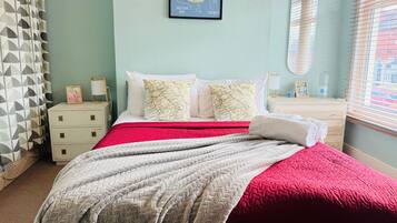 Bügeleisen/Bügelbrett, kostenloses WLAN, Bettwäsche