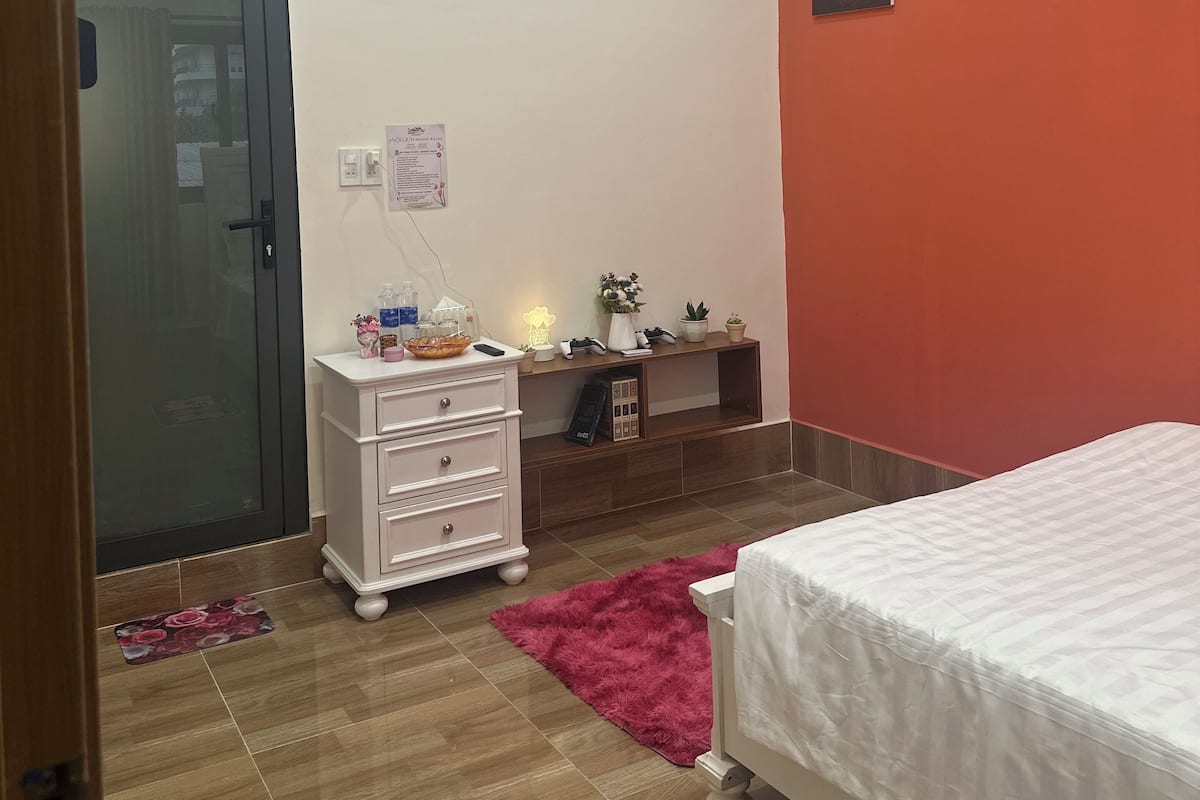 Superior Double Room, 1 Queen Bed, City View | Desk, free WiFi, bed sheets