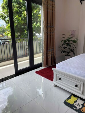 책상, 무료 WiFi, 침대 시트