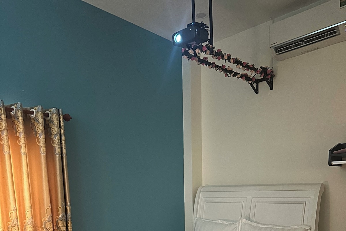 Superior Double Room, City View | Desk, free WiFi, bed sheets