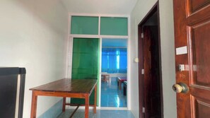 Phòng 2 giường đơn Tiêu chuẩn | Truy cập Internet không dây miễn phí, bộ trải giường 