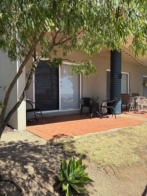Outdoor dining - Ocean View Seaside Escape - Cowes,  Phillip Island (Phillip Island)