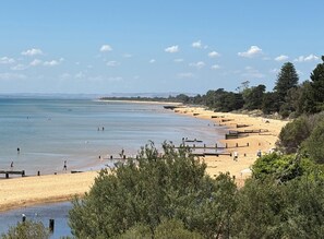 On the beach - Ocean View Seaside Escape - Cowes,  Phillip Island (Phillip Island)