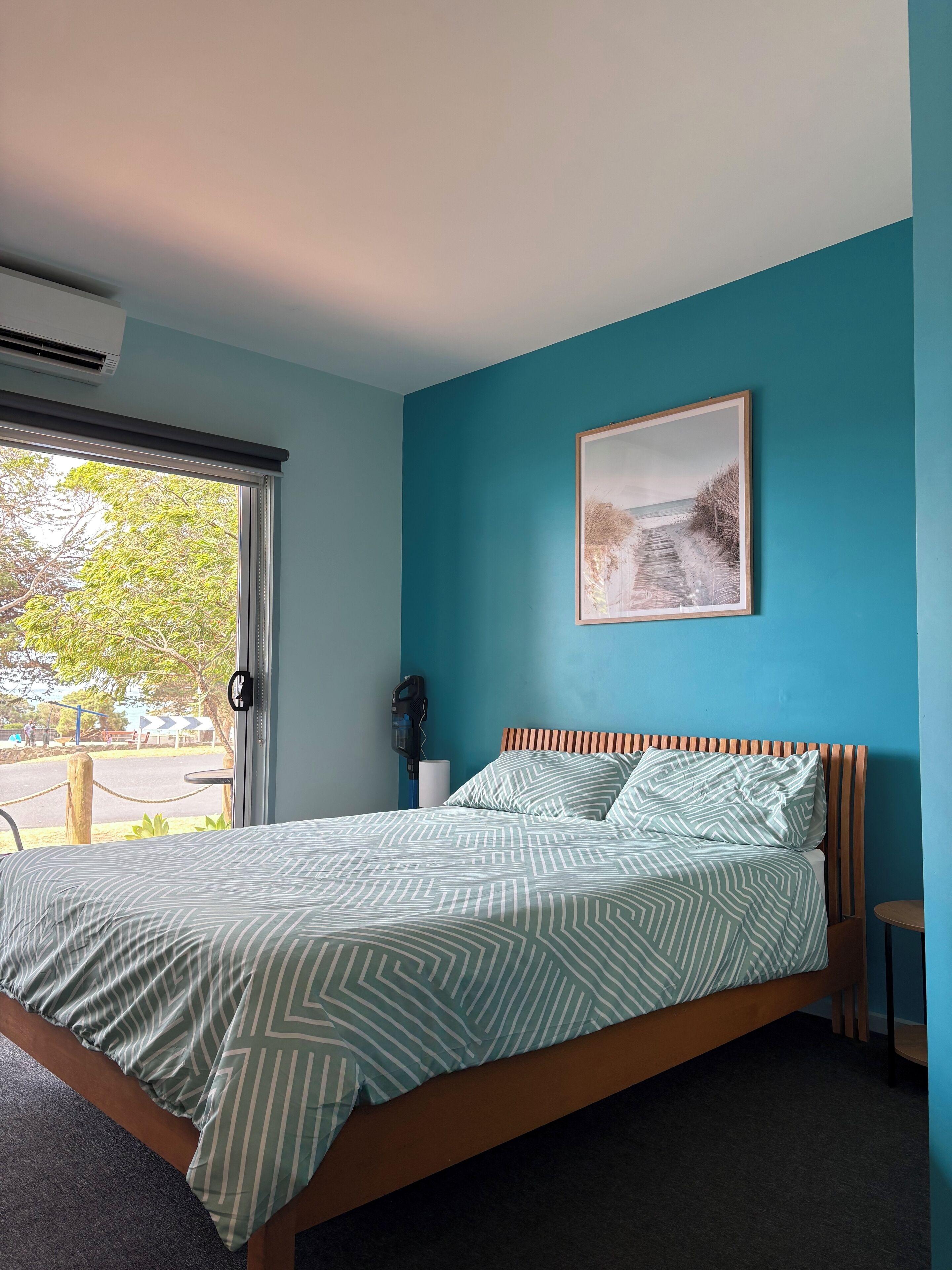 1 chambre, bureau, draps fournis