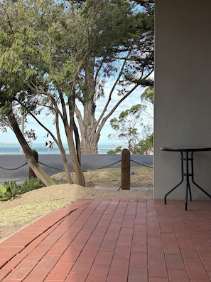 Terrace/patio - Ocean View Seaside Escape - Cowes, Phillip Island (Phillip Island)