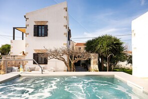 Outdoor pool - Tzivaeri, Lovely village house with ample outdoor area and plunge pool. (Chania)