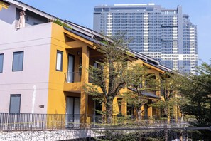 واجهة المنشأة