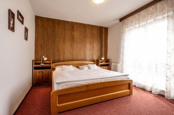 Suite, Patio, Hill View | Free WiFi